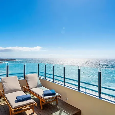 Appartement Luxury Seafront Penthouse With Hottub & Greatviews