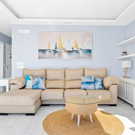 Appartement Luxury Seafront Penthouse With Hottub & Greatviews