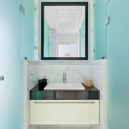 Luxury Seafront Penthouse With Hottub & Greatviews Appartement