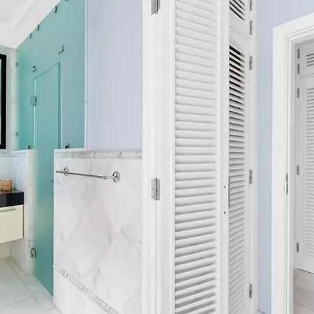 Luxury Seafront Penthouse With Hottub & Greatviews Puertito de Guimar