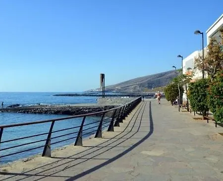 Luxury Seafront Penthouse With Hottub & Greatviews Appartement